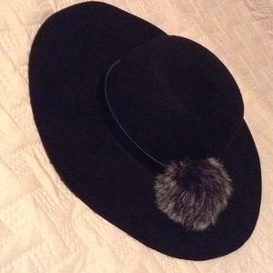 Black hat with faux fur